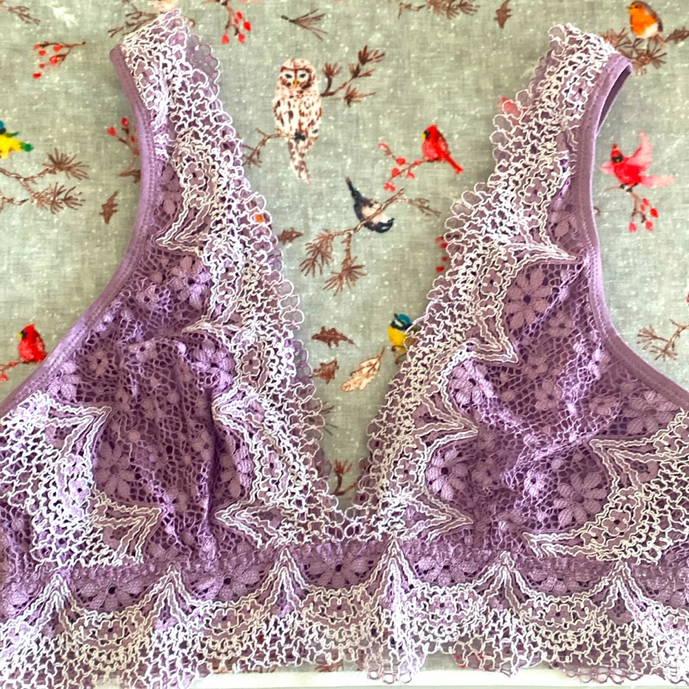 Victoria Secret bralette, size L like new